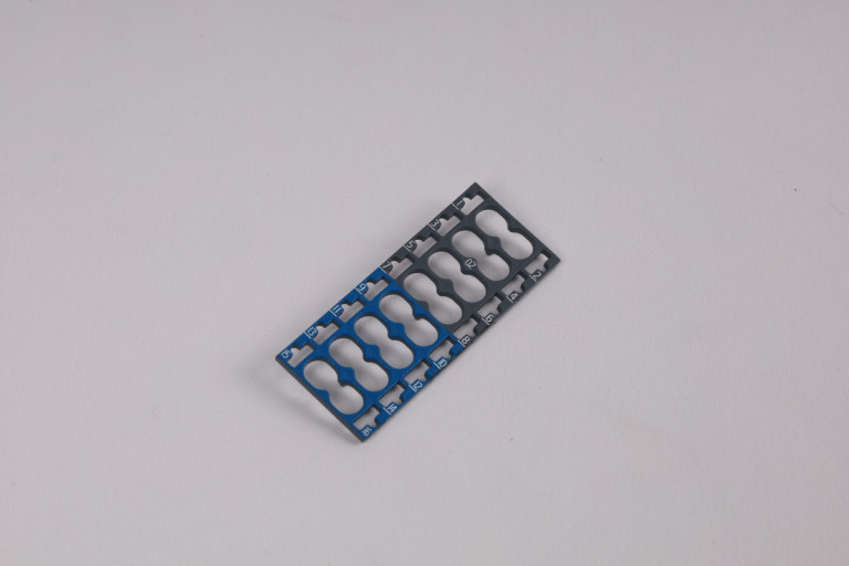 6ES7193-6CP02-2MA0 Nei ouni Këscht