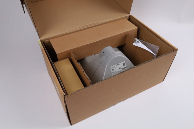 6AV2124-0QC24-0BX0 Nei an engem oppene Pak