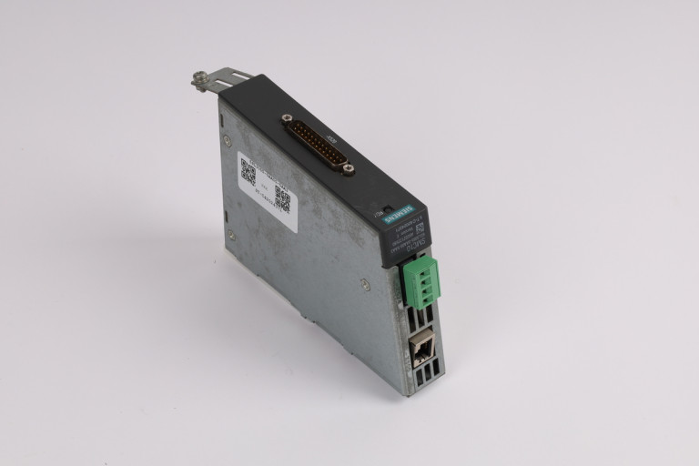 6SL3055-0AA00-5AA3 korišteno