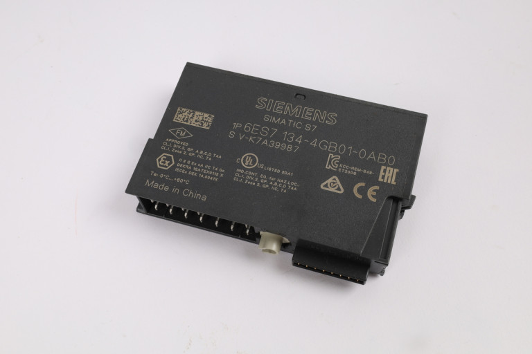 6ES7134-4GB01-0AB0 Zregenerowany
