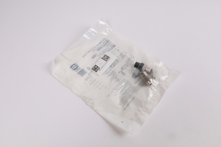 21031111405 New in sealed package