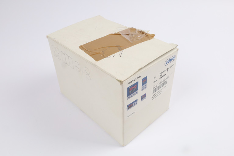 703044-181-300-23/000 New in an open package