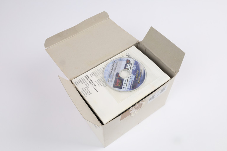 703044-181-300-23/000 New in an open package