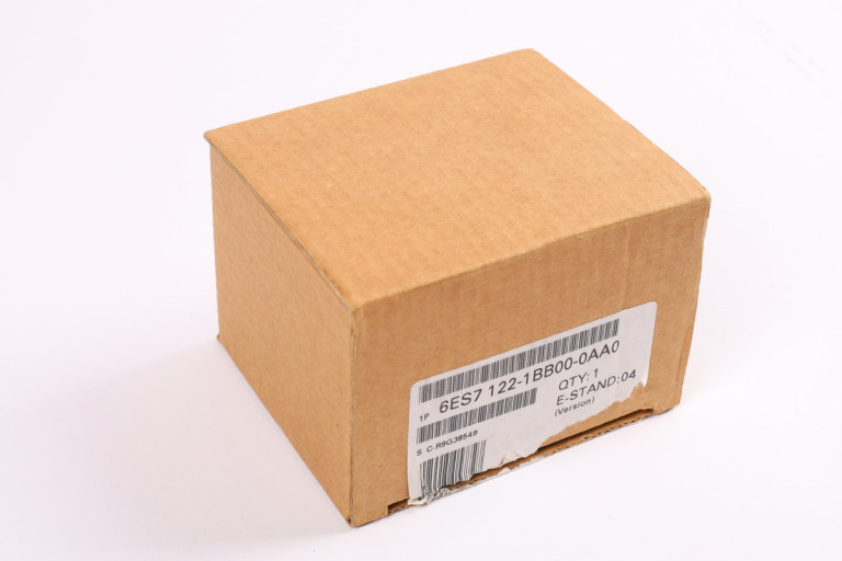 6ES7122-1BB00-0AA0 New in an open package