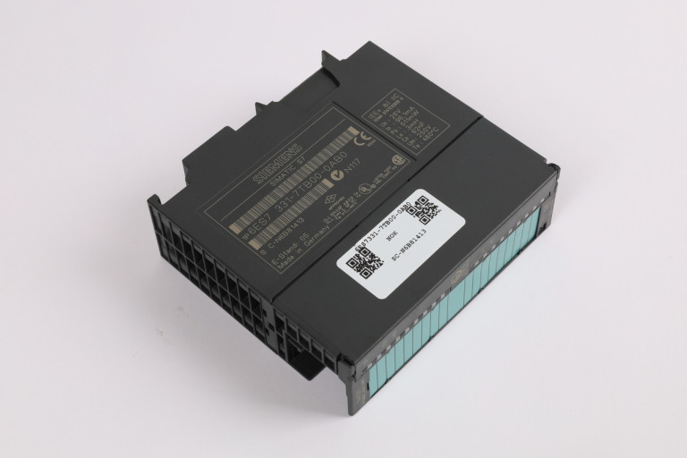 6ES7331-7TB00-0AB0 Ny uten boks