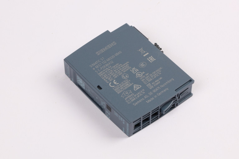 6ES7132-6BD20-0BA0 Novo bez kutije