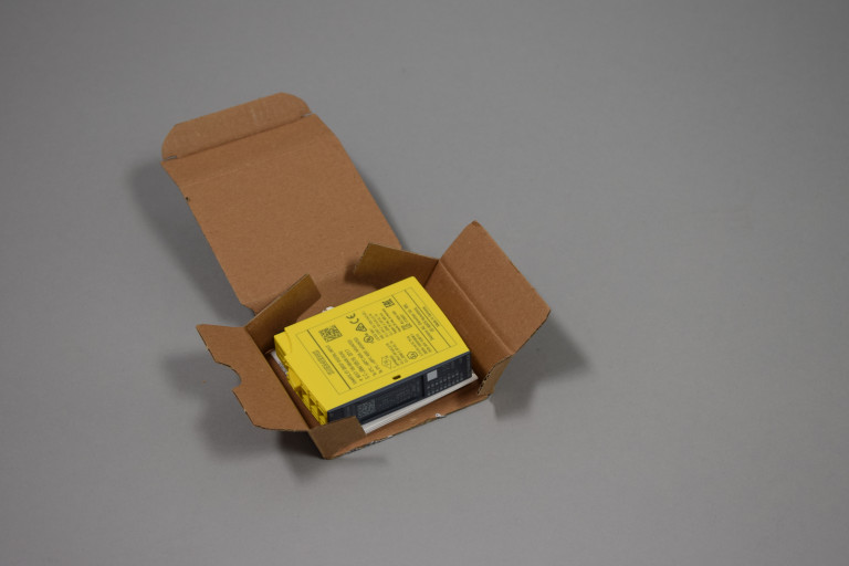 6ES7136-6BA00-0CA0 New in an open package