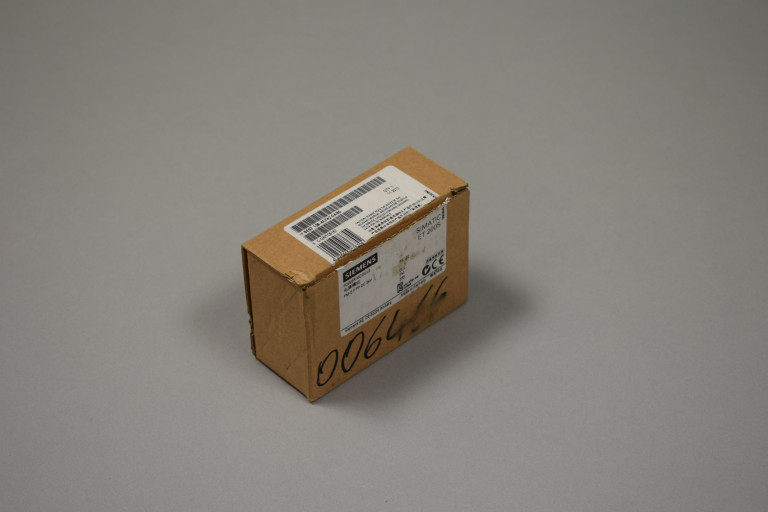 6ES7138-4CF42-0AB0 New in an open package