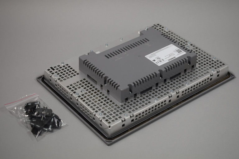6AV2123-2MB03-0AX0 Ny uten boks