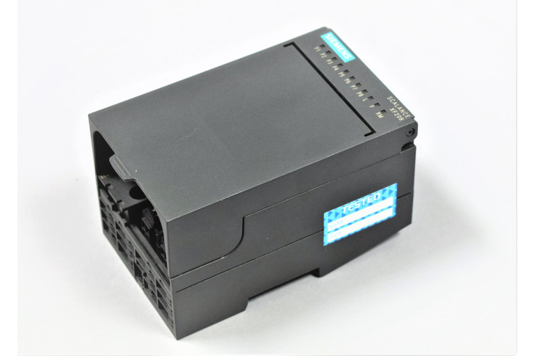6GK5208-0BA00-2AF2 Benotzt