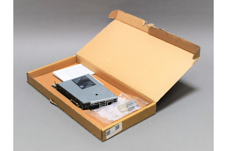 6SL3055-0AA00-5CA2 New in an open package