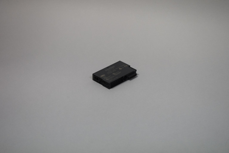 6ES7138-4AA01-0AA0 Ny uten boks