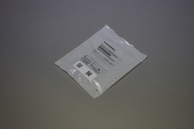 101179958 New in sealed package