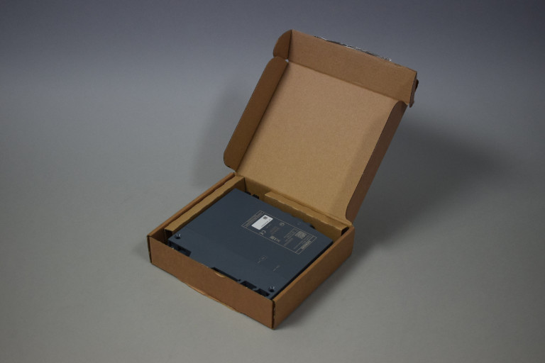 6GK5876-4AA00-2BA2 Nei an engem oppene Pak