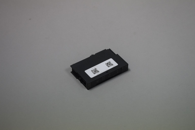 6ES7134-4NB01-0AB0 Ny uten boks