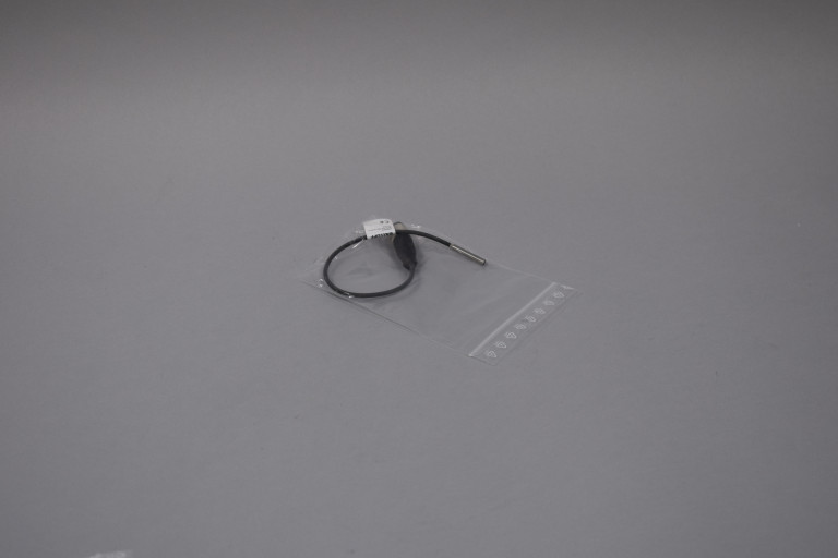 BES 516-3007-G-E4-C-S4-00,2 BES00J9 New without box