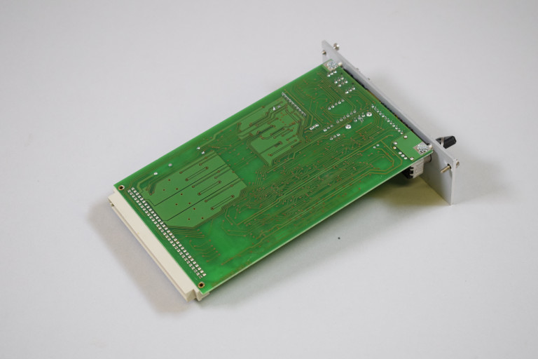 TS004E Used