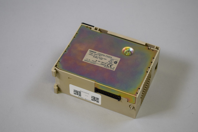 C200HW-PA204 Used