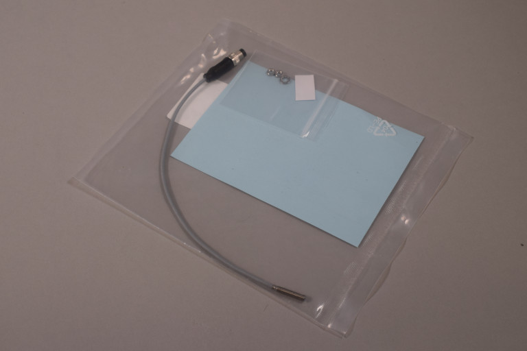 DW-AV-623-M4-276 220-320-327 New in sealed package