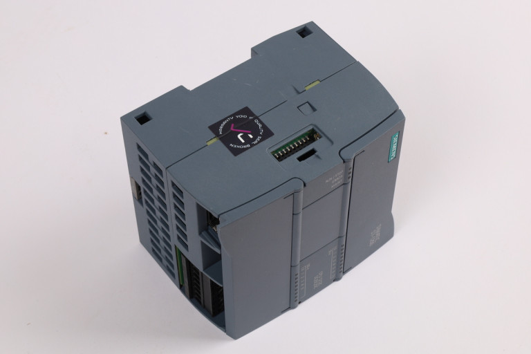 6ES7212-1AE40-0XB0 Obnovljen