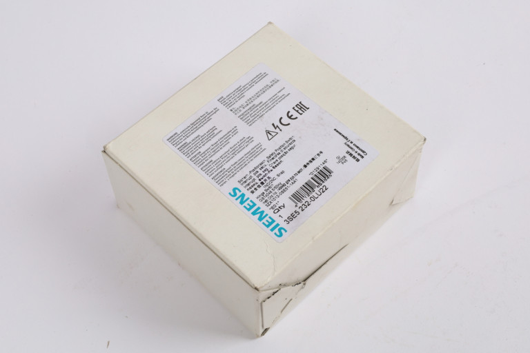 3SE5232-0LU22 New in an open package