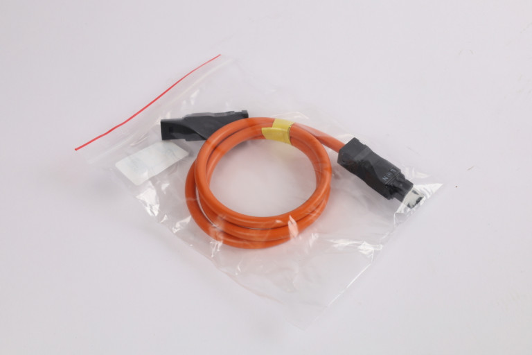 0891-0099/K000-0040 Nei ouni Këscht