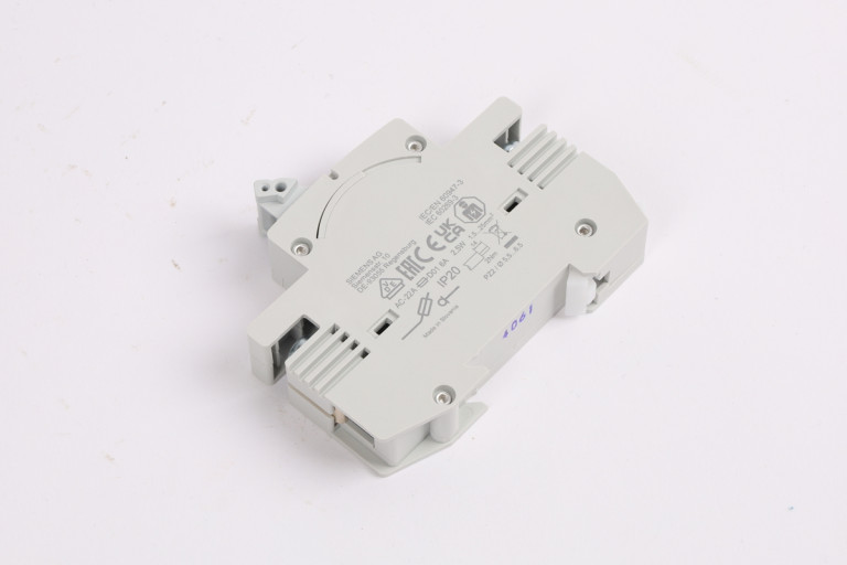 5SG7611-0KK06 Nový obal uzavřen