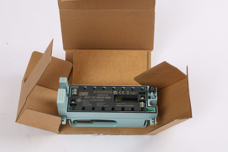 6ES7142-4BD00-0AB0 Nový obal otevřen