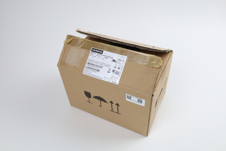 6SL3000-0CE15-0AA0 New in an open package