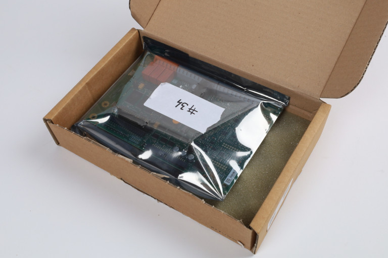 AH464657T001-1 New in an open package