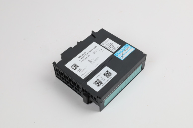6ES7331-7SF00-0AB0 Obnovljen