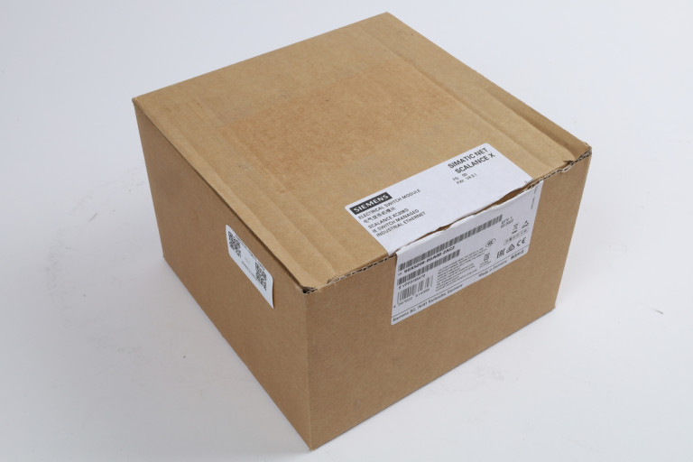 6GK5208-0GA00-2AC2 New in an open package