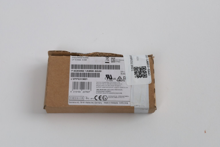 6GK5992-1AM00-8AA0 New in an open package