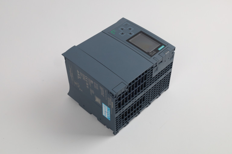 6ES7518-4FP00-0AB0 Obnovljen