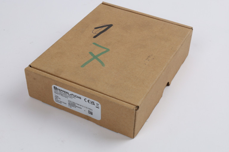 VOC10M-F256-B12-V1D-CR03 New in sealed package