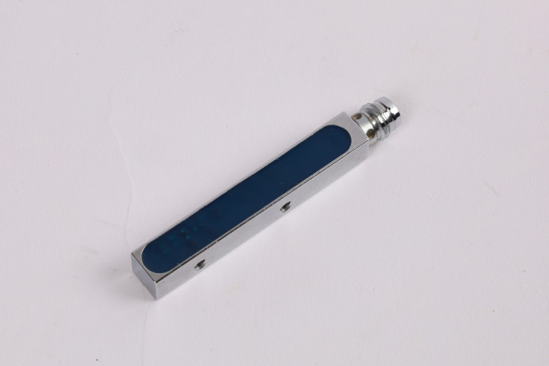 BES Q08MG-PSC30B-S49G BES02YP New without box
