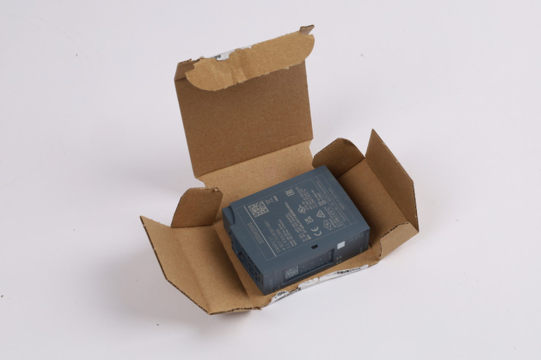 6ES7131-6FD01-0BB1 New in an open package