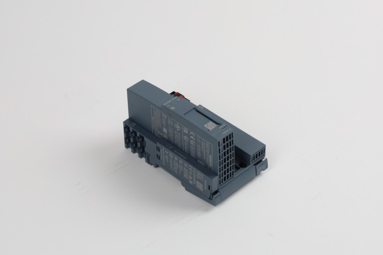 6GK7542-6UX00-0XE0 Ny uten boks