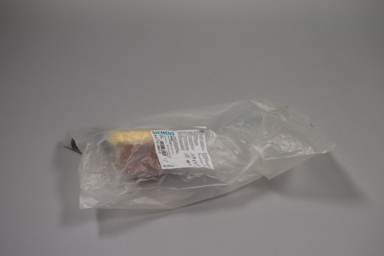 8UC7121-8BD15 Ny i forseglet pakke