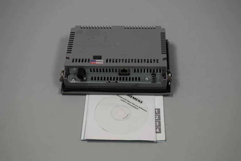 6AV6647-0AD11-3AX0 Ny uten boks
