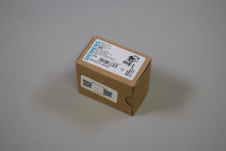 3RT2015-1AP02 New in sealed package