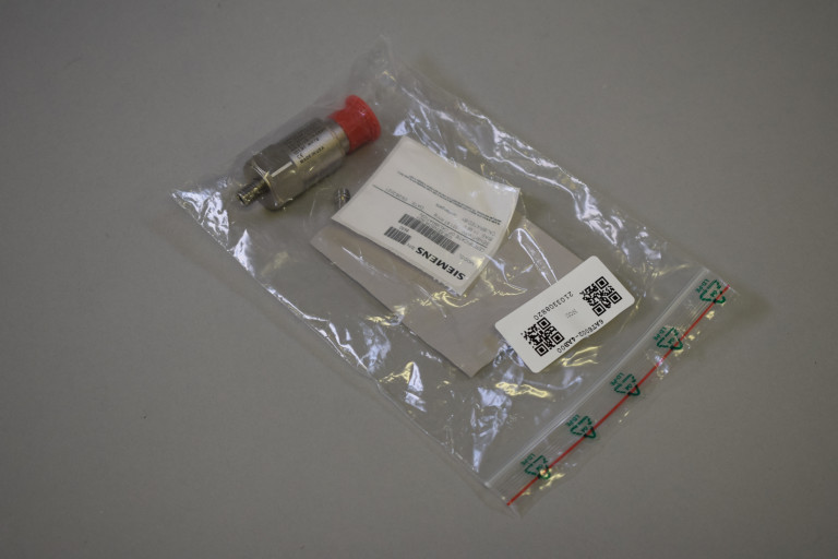 6AT8002-4AB00 Novo u zatvorenom pakiranju