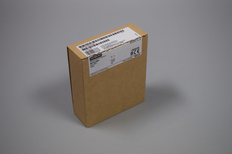 6ES7332-5HF00-0AB0 Nei an engem oppene Pak