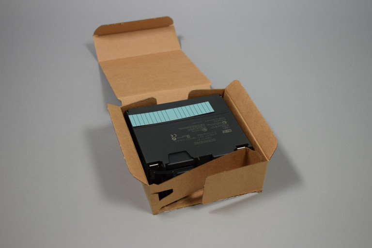6ES7321-1BH02-0AA0 Nei an engem oppene Pak