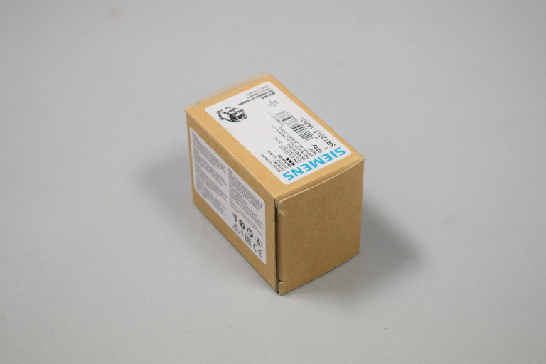 3RT2017-1AB01 New in sealed package