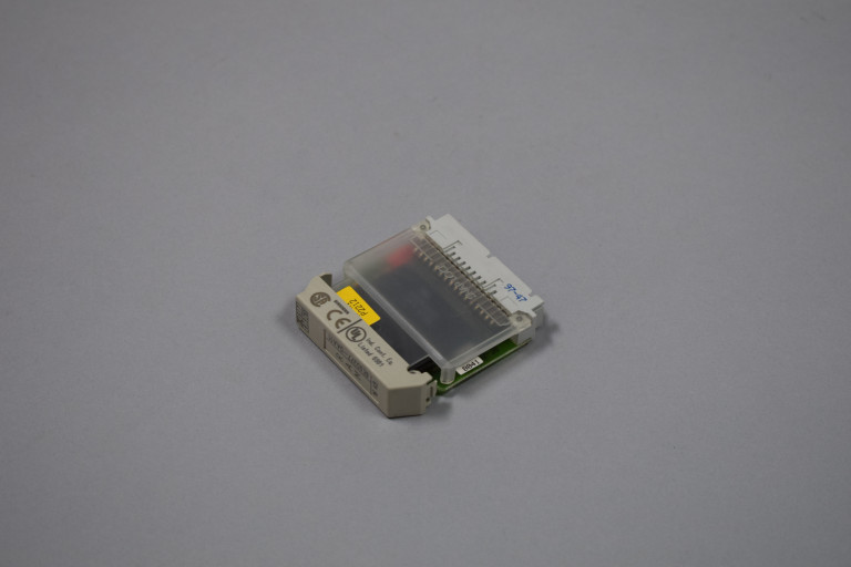 6ES5377-0AA11 Ny uten boks