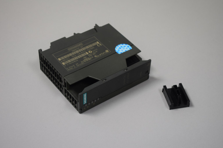 6ES7153-1AA03-0XB0 New without box