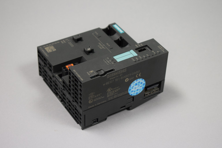 6ES7151-8AB01-0AB0 Benotzt