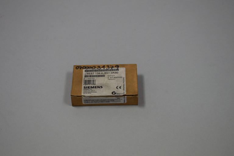 6ES7134-4JB51-0AB0 New in an open package