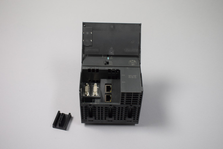 6ES7318-3FL01-0AB0 Ny uten boks